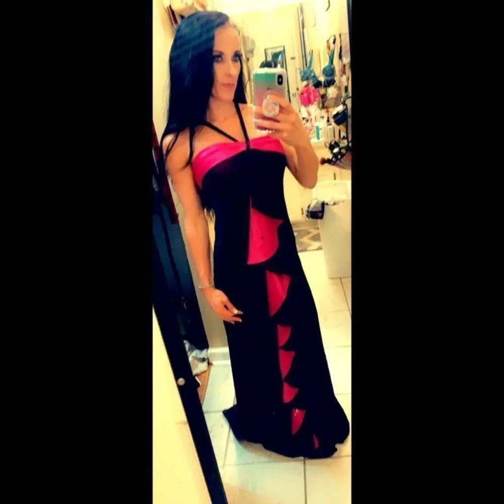 Like new beautiful pink/black formal dress - Picture 7 of 7